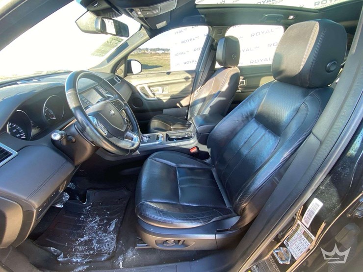 2016-land-rover-discovery-sport-4wd-suv-image-12