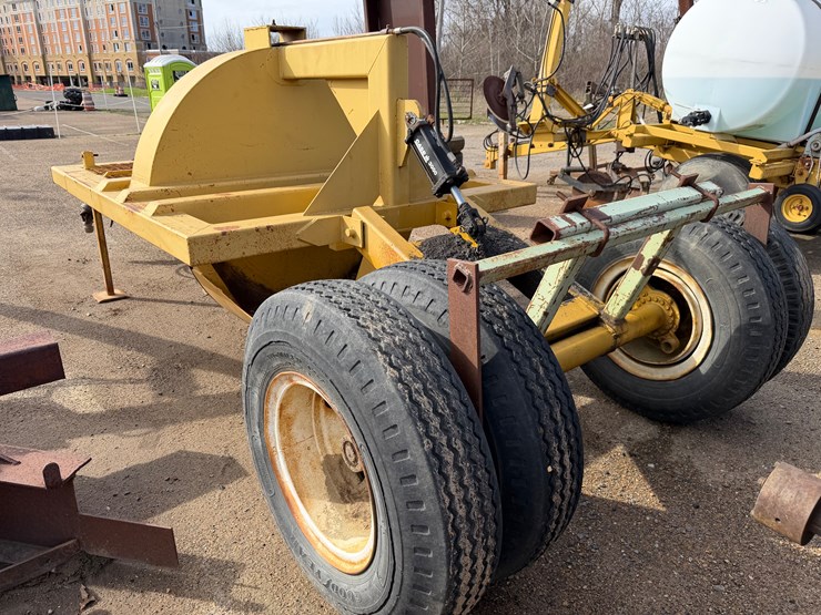 #7777-•-pull-type-ditcher-image-11