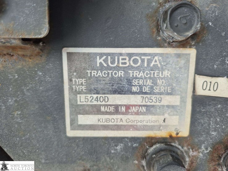 2010-kubota-l5250-d-tractor-image-9