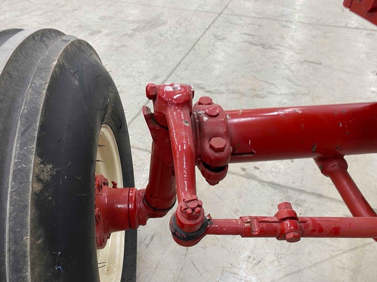 farmall-1206-open-station-restored-image-48