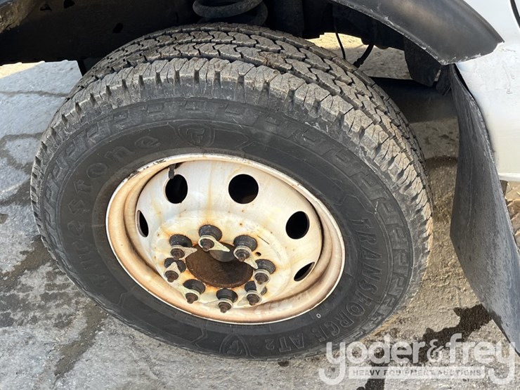 2016-ford-e450-image-13