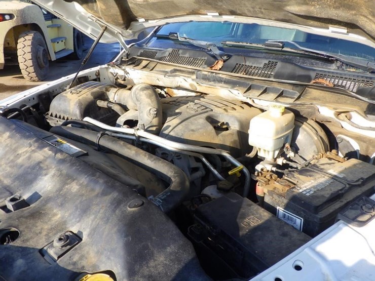 2015-dodge-2500-image-10