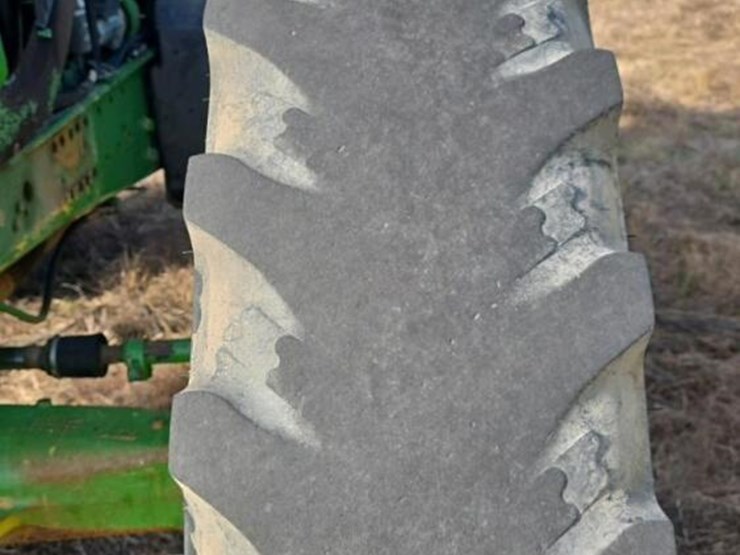 2007-john-deere-7330-image-34