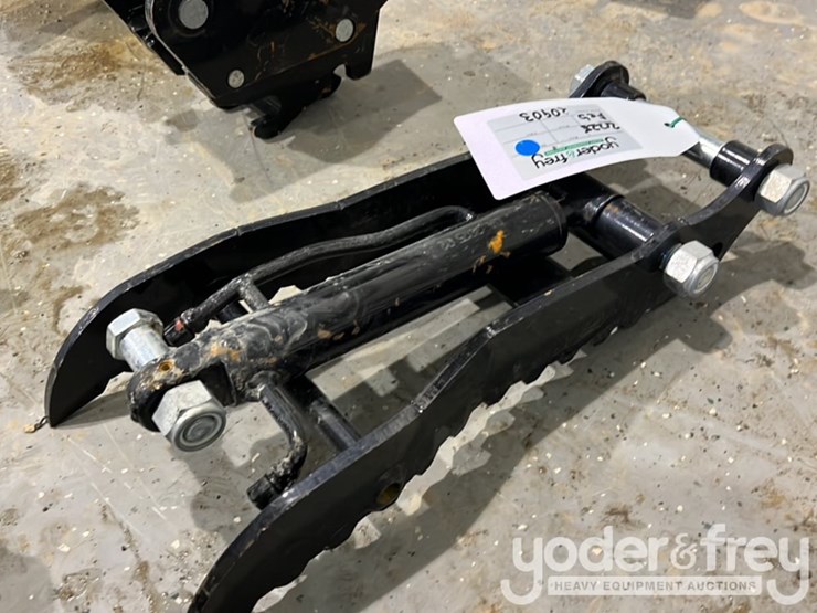 tpm-hydraulic-thumb-to-suit-mini-excavator,-1”-pin-image-3