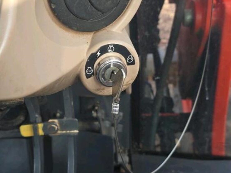 kubota-la1353-image-25