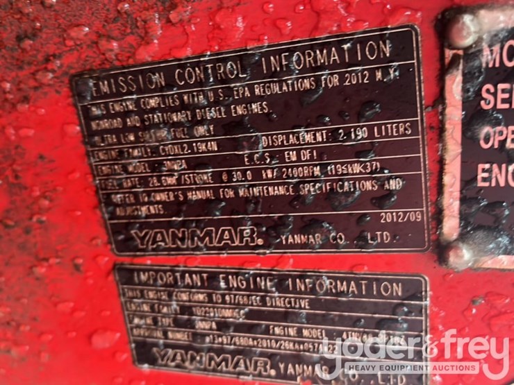 2013-takeuchi-tb153fr-image-37