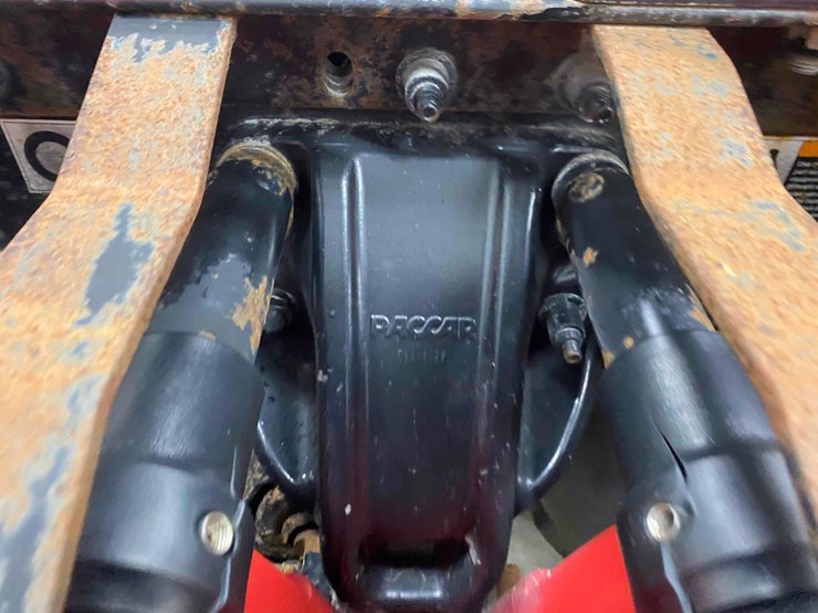 2014-peterbilt-365-image-33