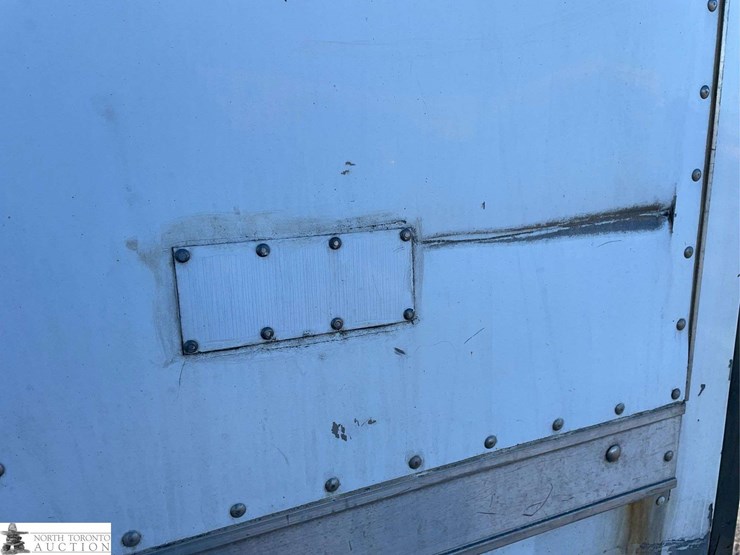 2011-ford-e-series-s/a-cube-van-image-30