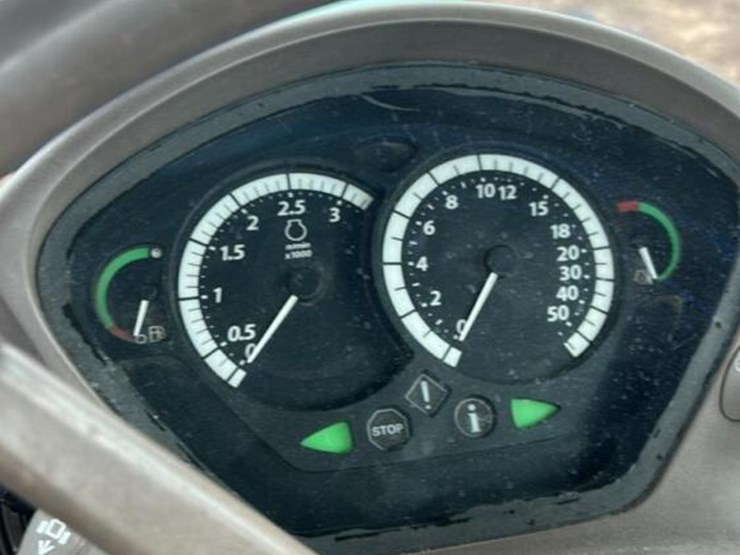 2010-john-deere-7330-image-21