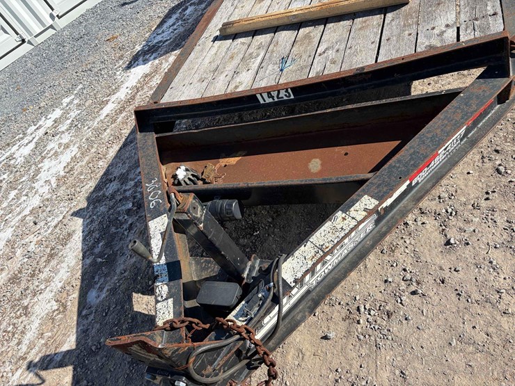 2007-contrail-skid-steer-trailer-image-3