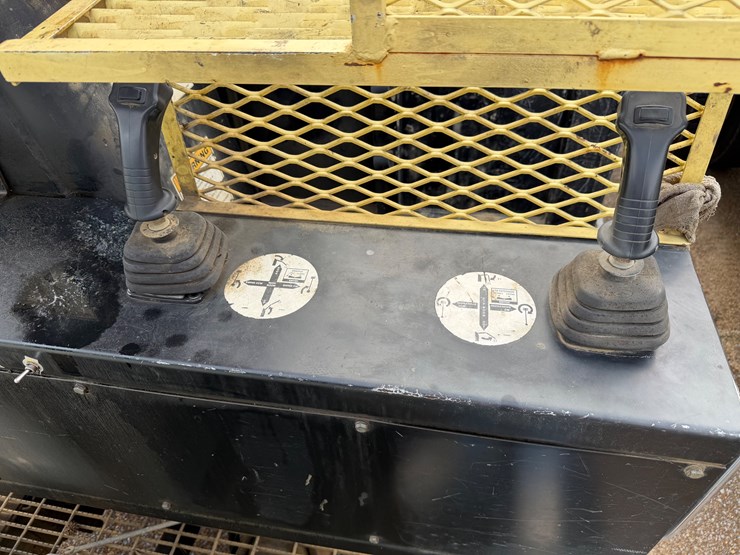 2018-international-durastar-4400-image-24