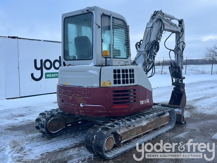 2013-takeuchi-tb153fr-image-6