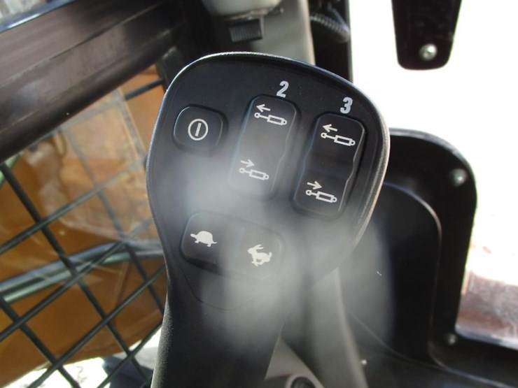 2023-case-tv370b-image-17