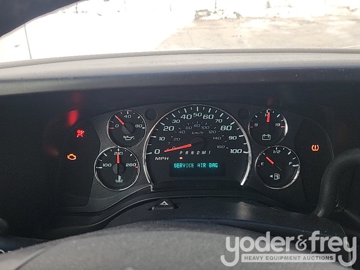 2011-gmc-savana-g2500-image-21