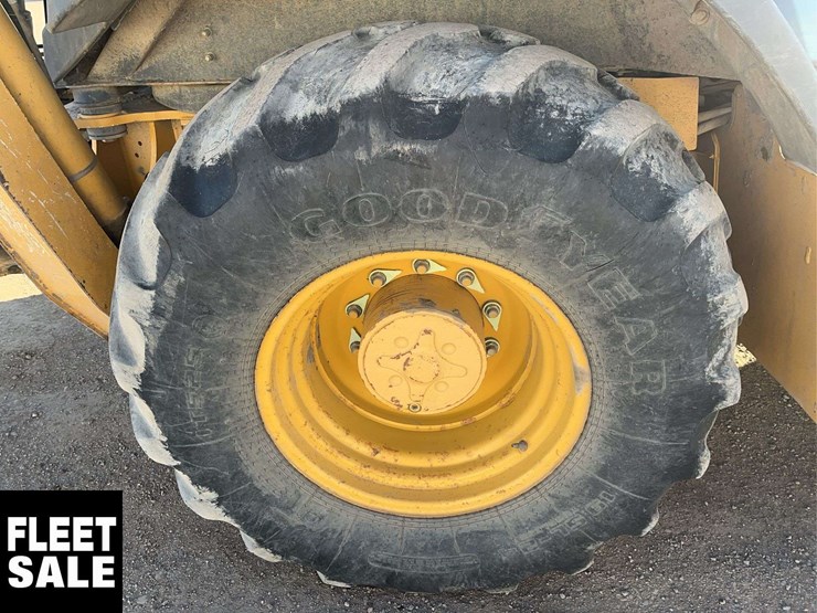 2013-deere-410k-image-12