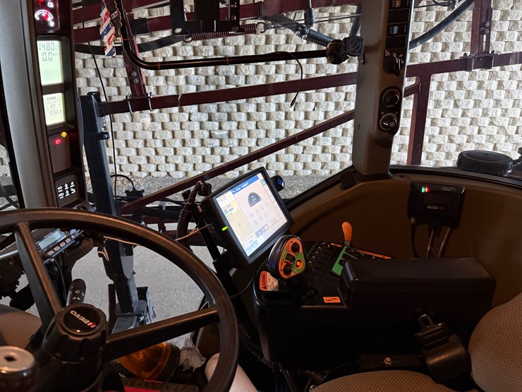 2019-case-ih-patriot-2250-image-36