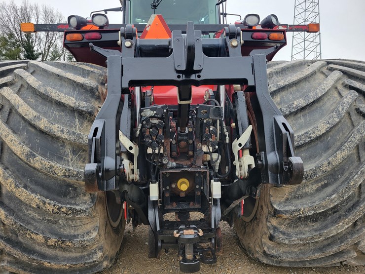 2014-case-ih-400-image-11