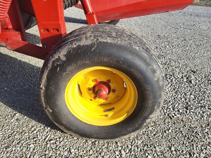 2011-new-holland-h7450-image-28