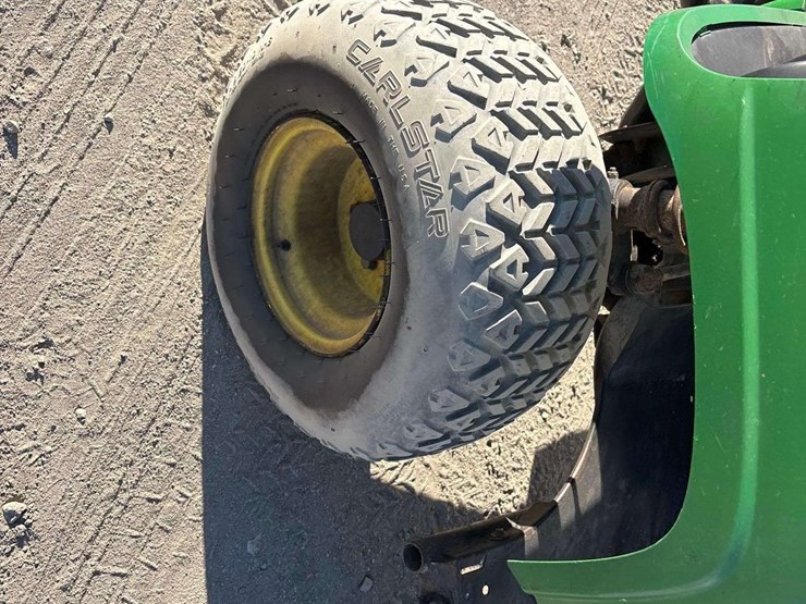 2016-john-deere-gator-image-12