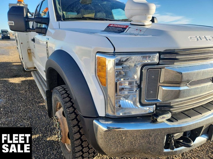 2017-ford-f550-image-40