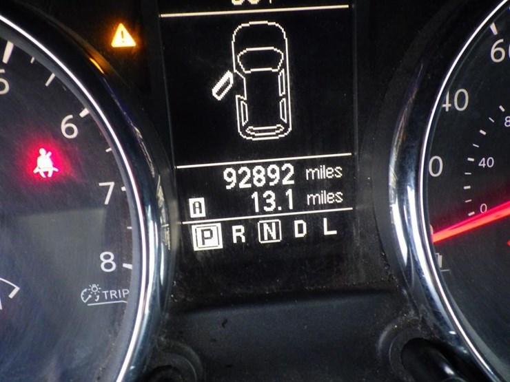 2012-nissan-rogue-image-14