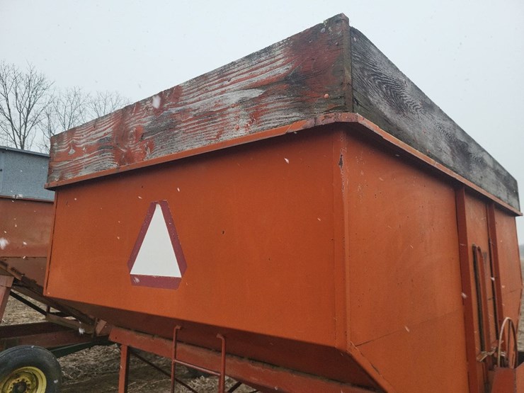 hopper-wagon-w/running-gear-image-20