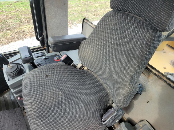 2004-caterpillar-938g-image-34