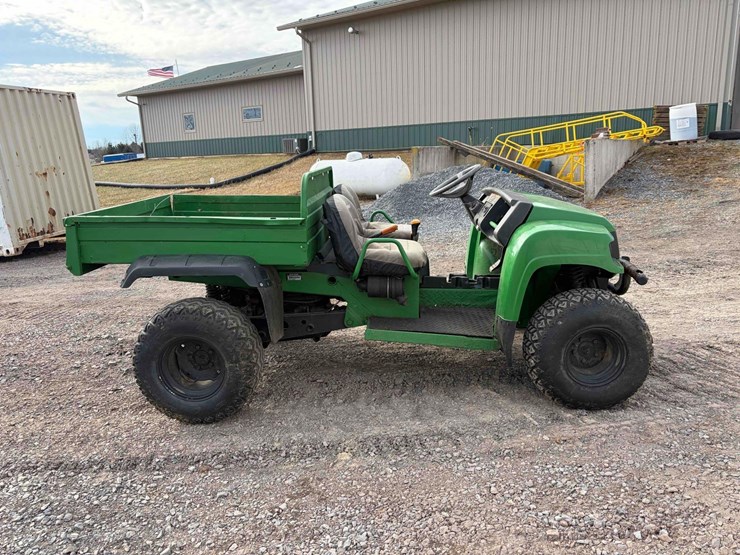 john-deere-gator-image-3