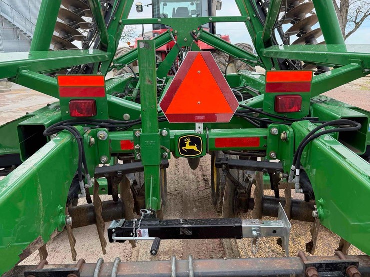 2013-john-deere-2623vt-image-20