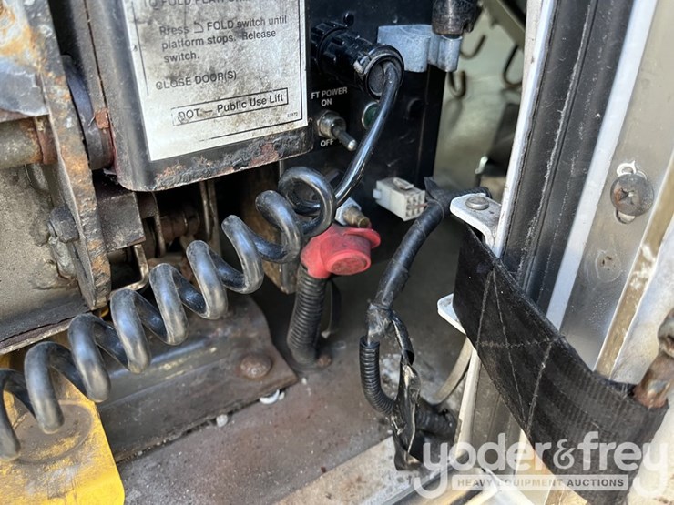 2016-ford-e450-image-10