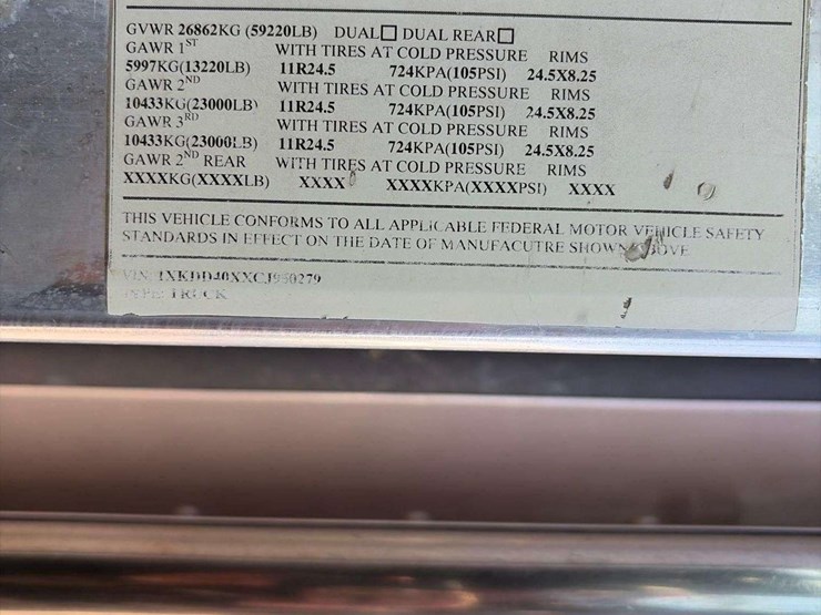 2012-kenworth-t800-image-7