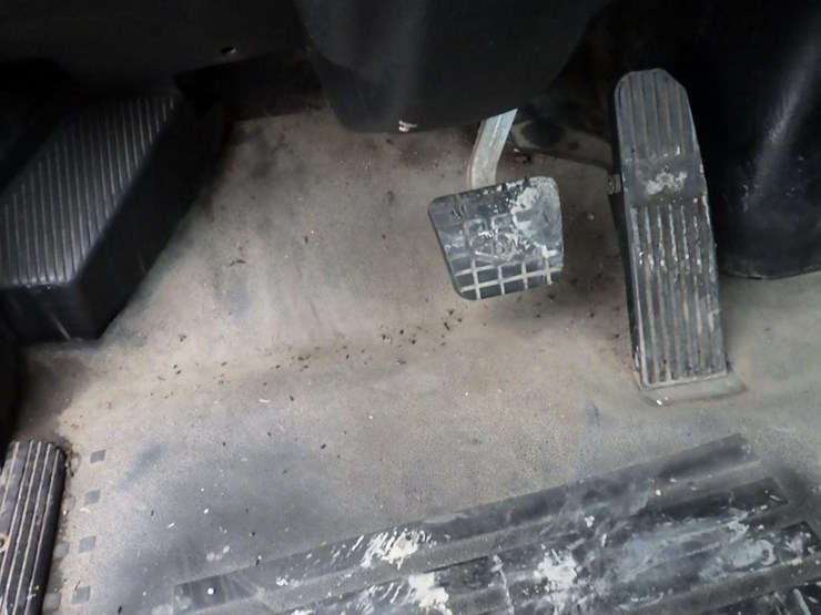 2018-western-star-5700xe-image-28