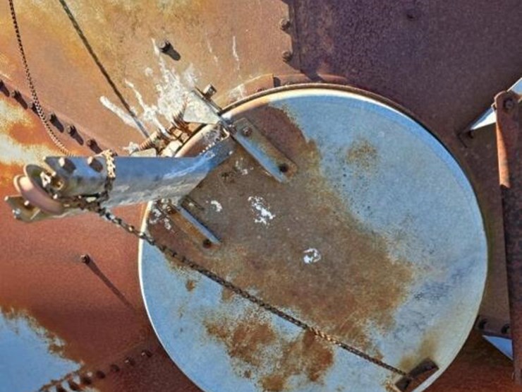 grain-bin-w/-feeder:-auger,-8-ton-image-4