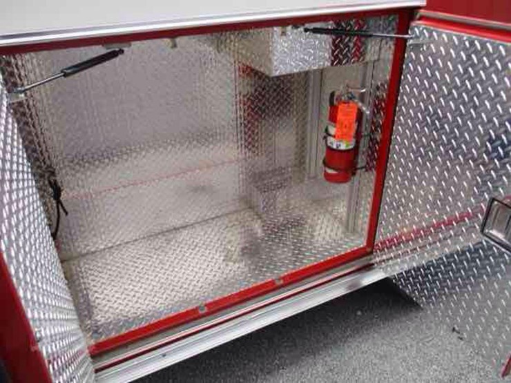 2004-ford-e450-image-16