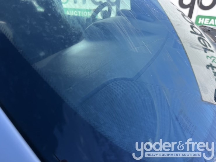 2015-chevrolet-silverado-1500-image-32