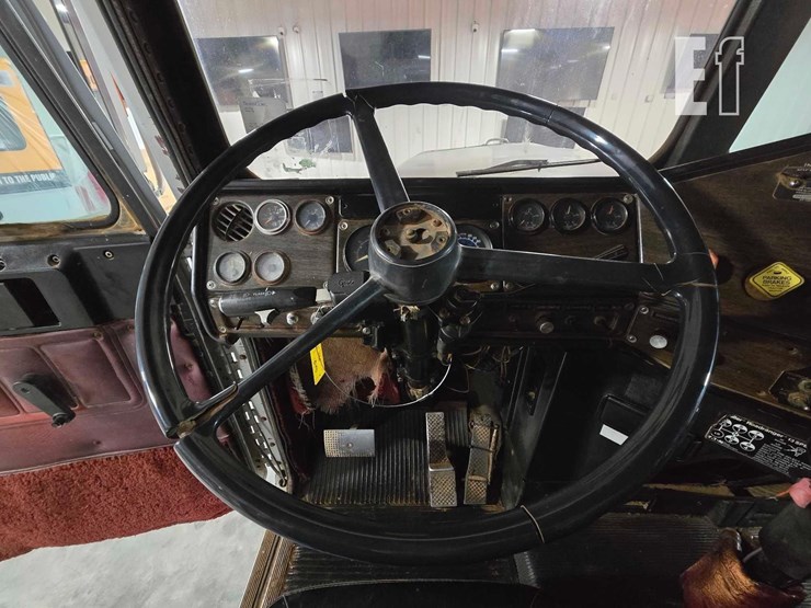 1985-freightliner-6163-image-10