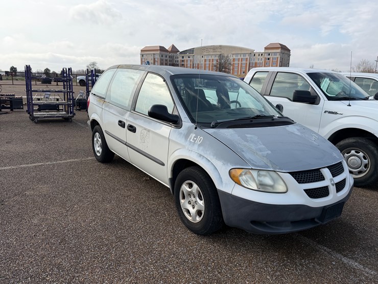 #7788-•-2003-dodge-minivan-image-3