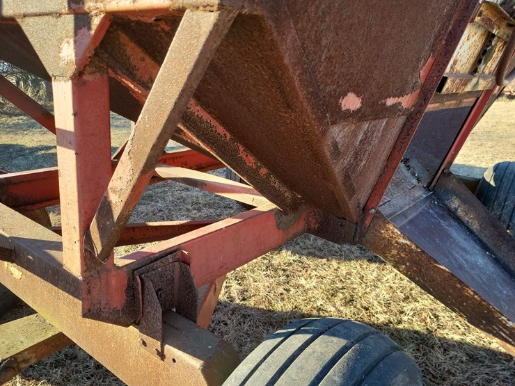 hopper-wagon-w/running-gear-image-11