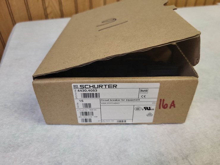 (15)-schurter-16-amp-240-volt-single-phase-breakers---tag-#1205-image-6