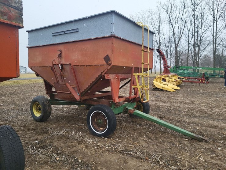 hopper-wagon-w/running-gear-image-2