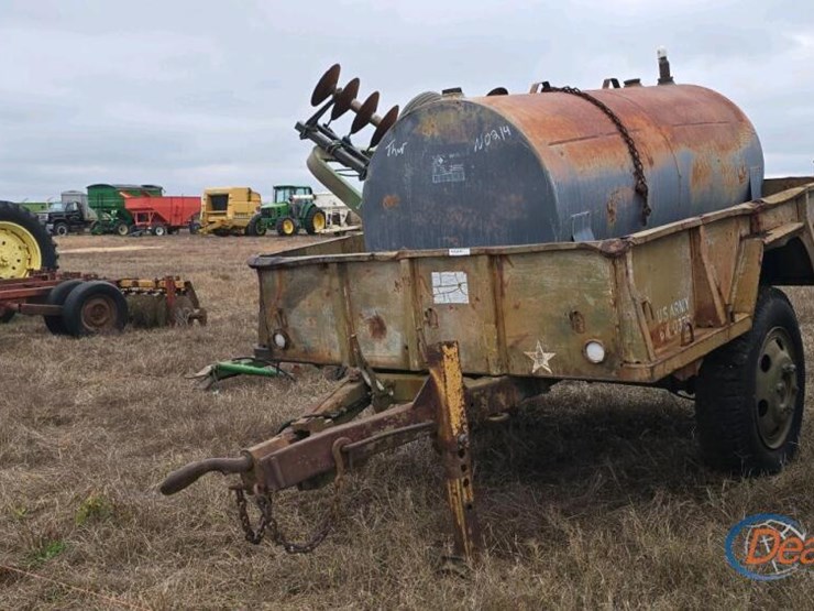 700-gallon-fuel-tank-mounted-on-army-tag-trailer-image-6