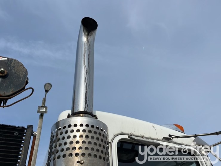 2007-kenworth-t300-image-58