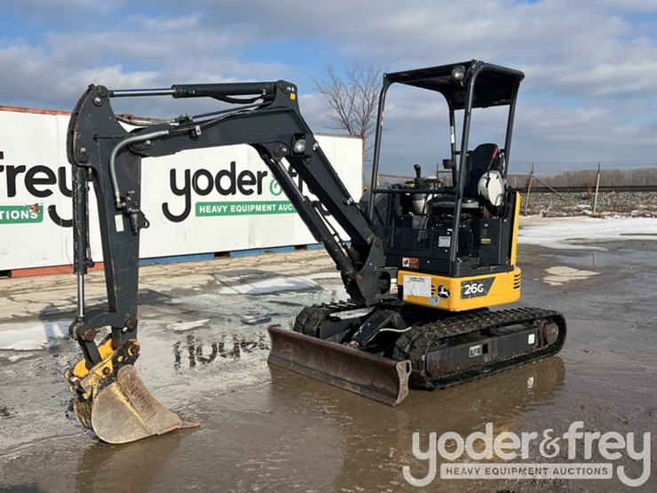 2021-deere-26g-image-1