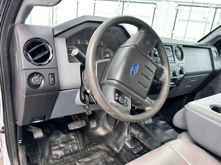 2015-ford-f350-image-18