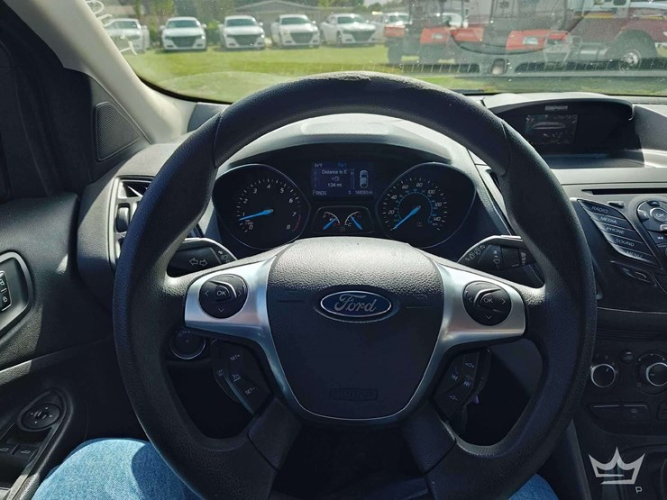 2014-ford-escape-image-39