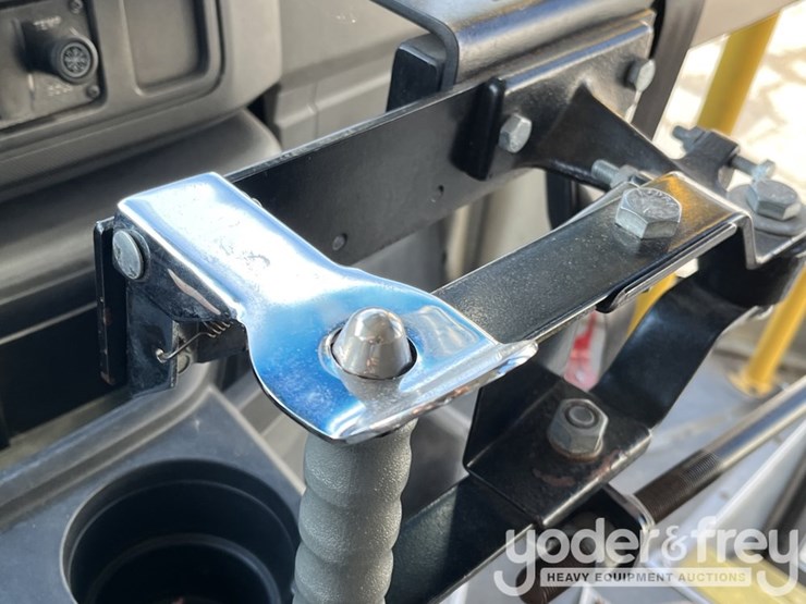 2016-ford-e450-image-19