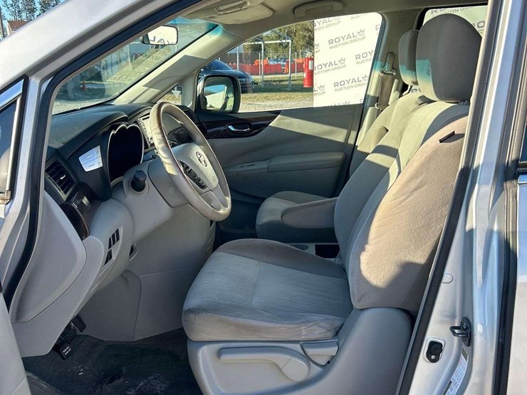 2017-nissan-quest-image-13