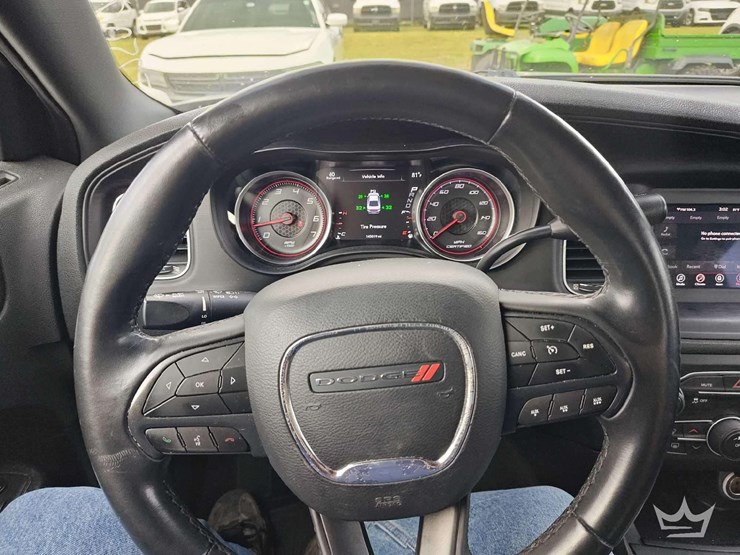 2018-dodge-charger-sedan-image-14