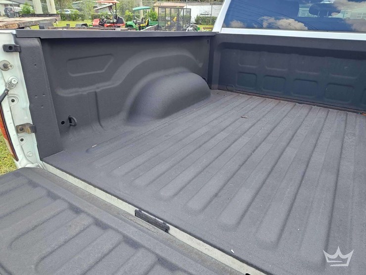 2013-dodge-ram-1500-image-8