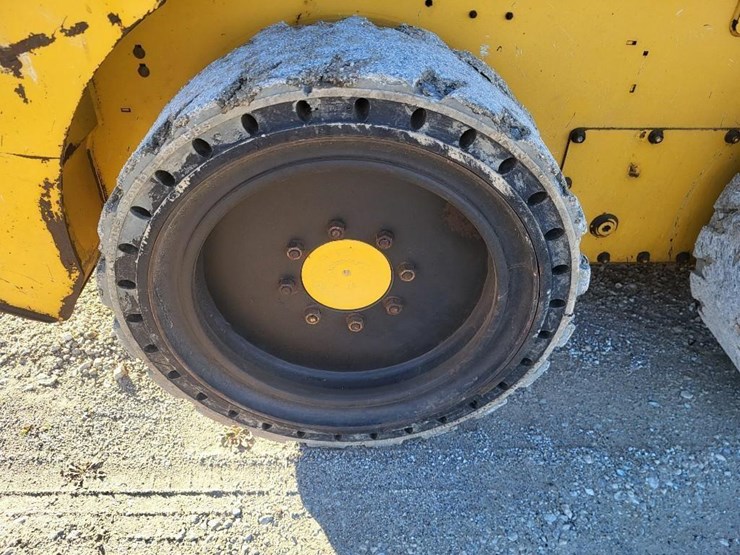 2018-deere-314g-image-30